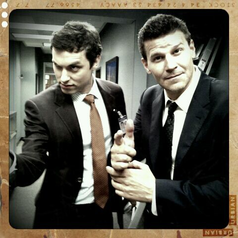 Sweets (John F Daley) and Booth (David Boreanaz)