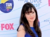 Zooey Deschanel arrives at the 2012 Teen Choice Awards