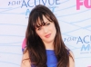 Zooey Deschanel arrives at the 2012 Teen Choice Awards