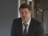 BONES:  Booth (David Boreanaz) chases a suspect in the Season Finale "The End in the End" episode of BONES airing Thursday, June 11 (8:00-9:00 PM ET/PT) on FOX.  ©2015 Fox Broadcasting Co.  Cr:  Ray Mickshaw/FOX